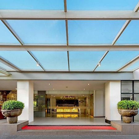 เฟฟโฮเต็ล ไฮเปอร์ สแควร์ Hotel บันดุง ภายนอก รูปภาพ