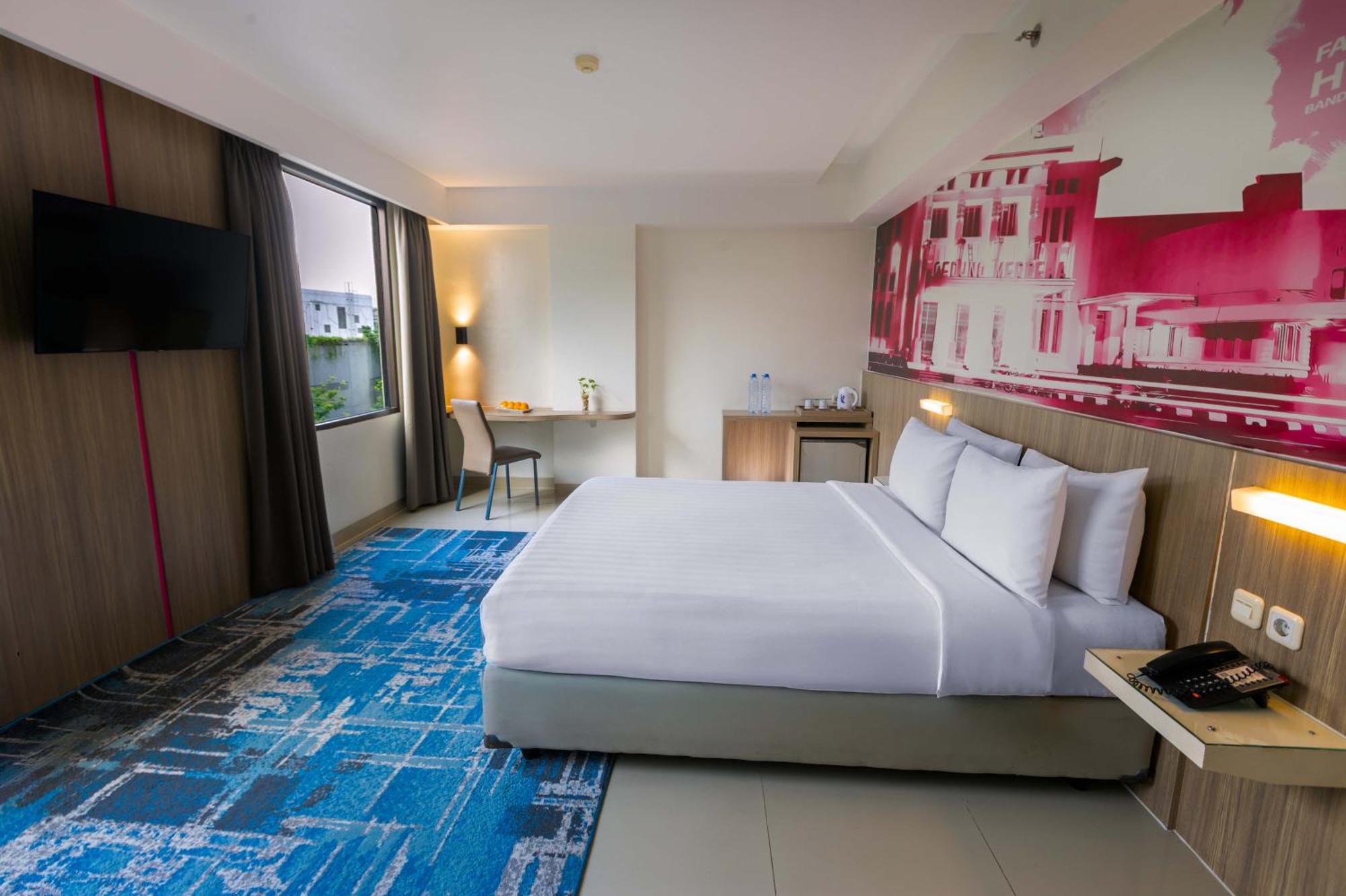 เฟฟโฮเต็ล ไฮเปอร์ สแควร์ Hotel บันดุง ภายนอก รูปภาพ