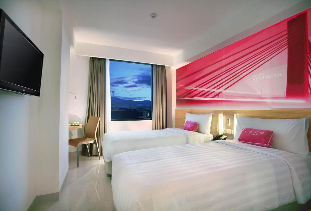 เฟฟโฮเต็ล ไฮเปอร์ สแควร์ Hotel บันดุง ภายนอก รูปภาพ