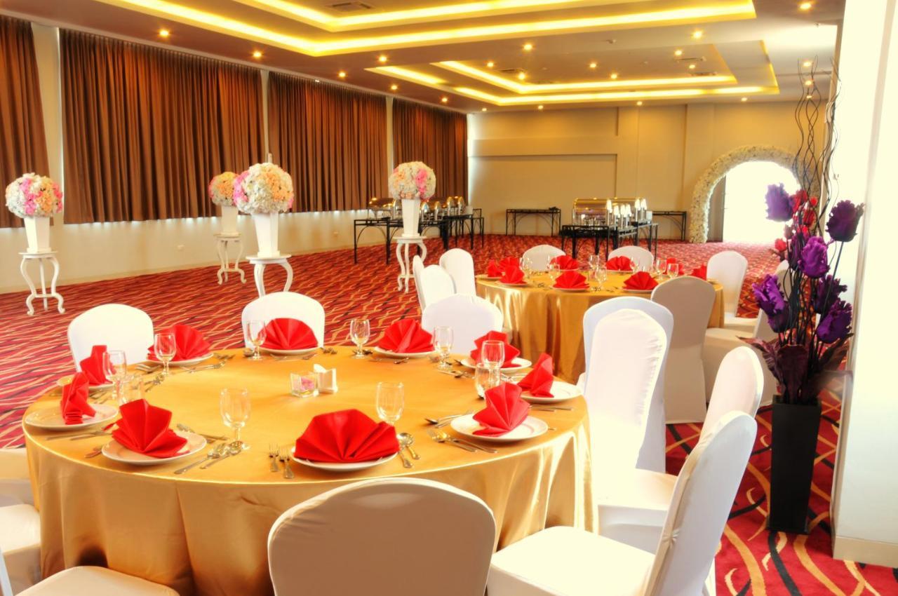 เฟฟโฮเต็ล ไฮเปอร์ สแควร์ Hotel บันดุง ภายนอก รูปภาพ